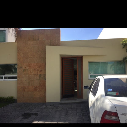 Carmen G - | Hotel en Casa | Puebla | Petzer